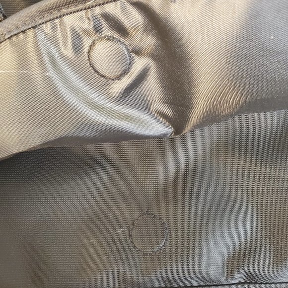 Eddie Bauer Atlas Backpack Black with Insulated side pouch, Magnetic closure - Picture 5 of 16